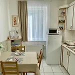 Apartament Tavirozsa 1a *
