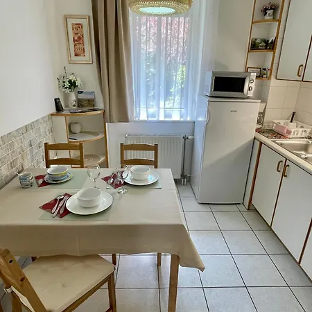 Tavirozsa 1a Apartment *