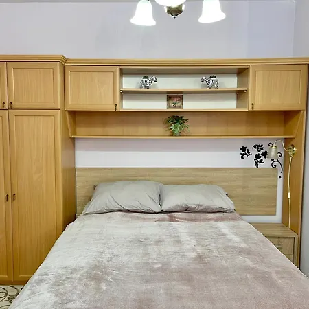 Tavirozsa 1a Apartment