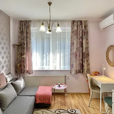 Tavirozsa 1a Apartment