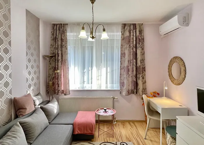 Tavirozsa 1a Apartment